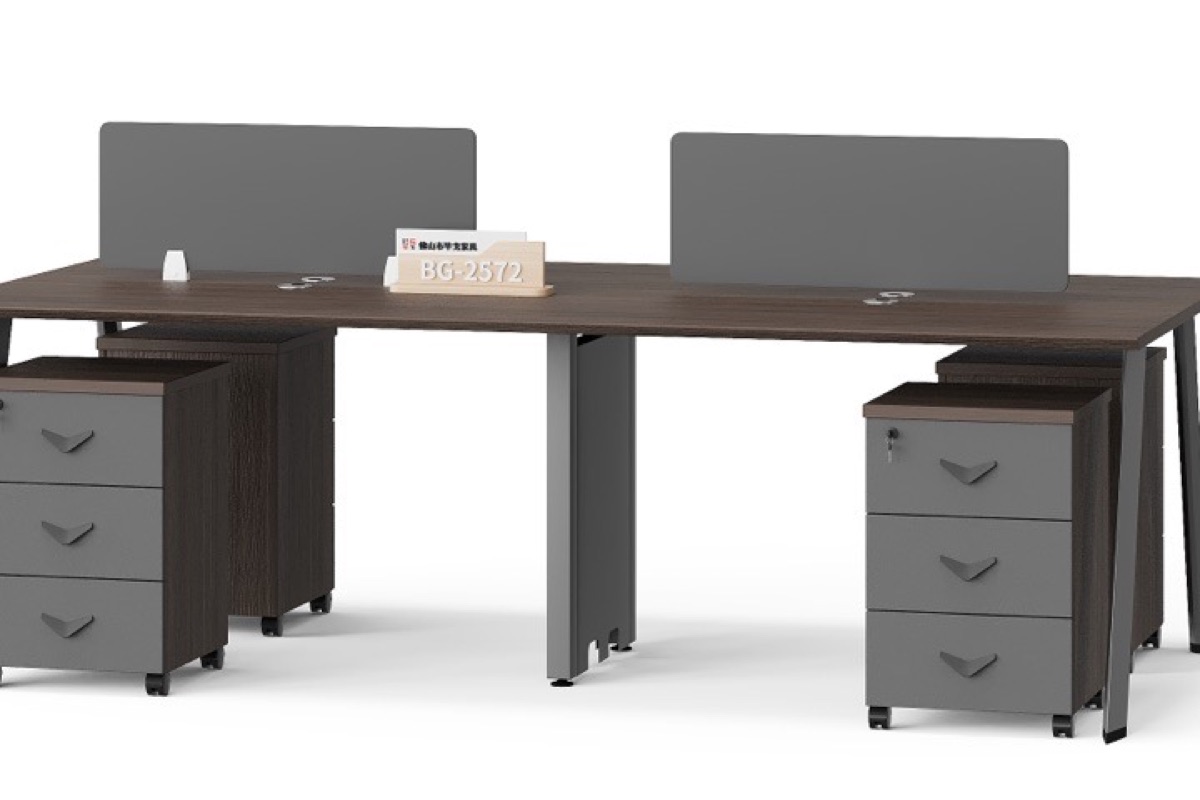 Workstation Bench 4 Stasiun + Partisi — detail fitur 1