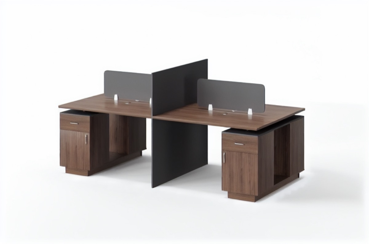 Workstation 4 Orang — situasi kantor