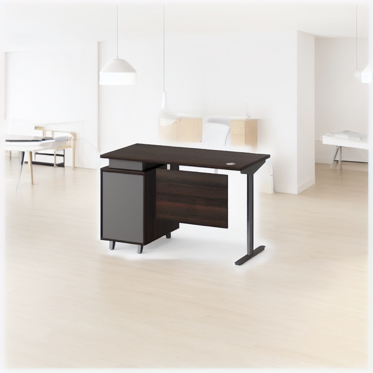 Meja Staf — situasi kantor