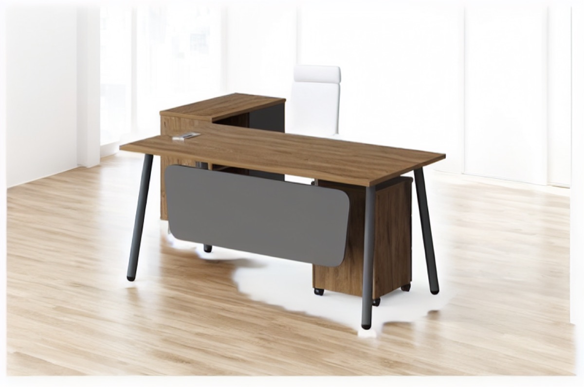 Meja Eksekutif + Side Cabinet Beroda — suasana kantor
