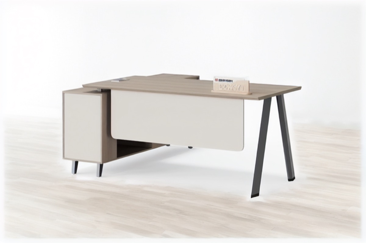 Meja Kerja Manager L-Shape — situasi kantor