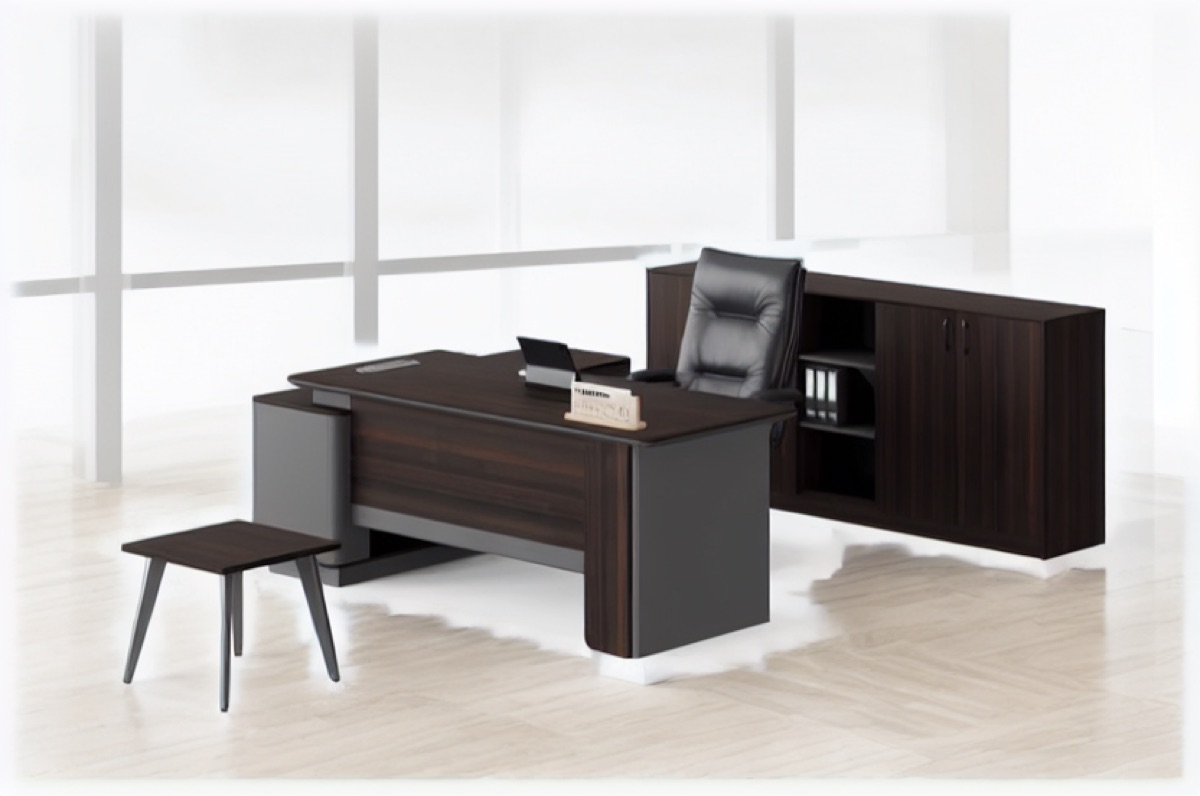 Meja Eksekutif L-Shape Modern — situasi kantor