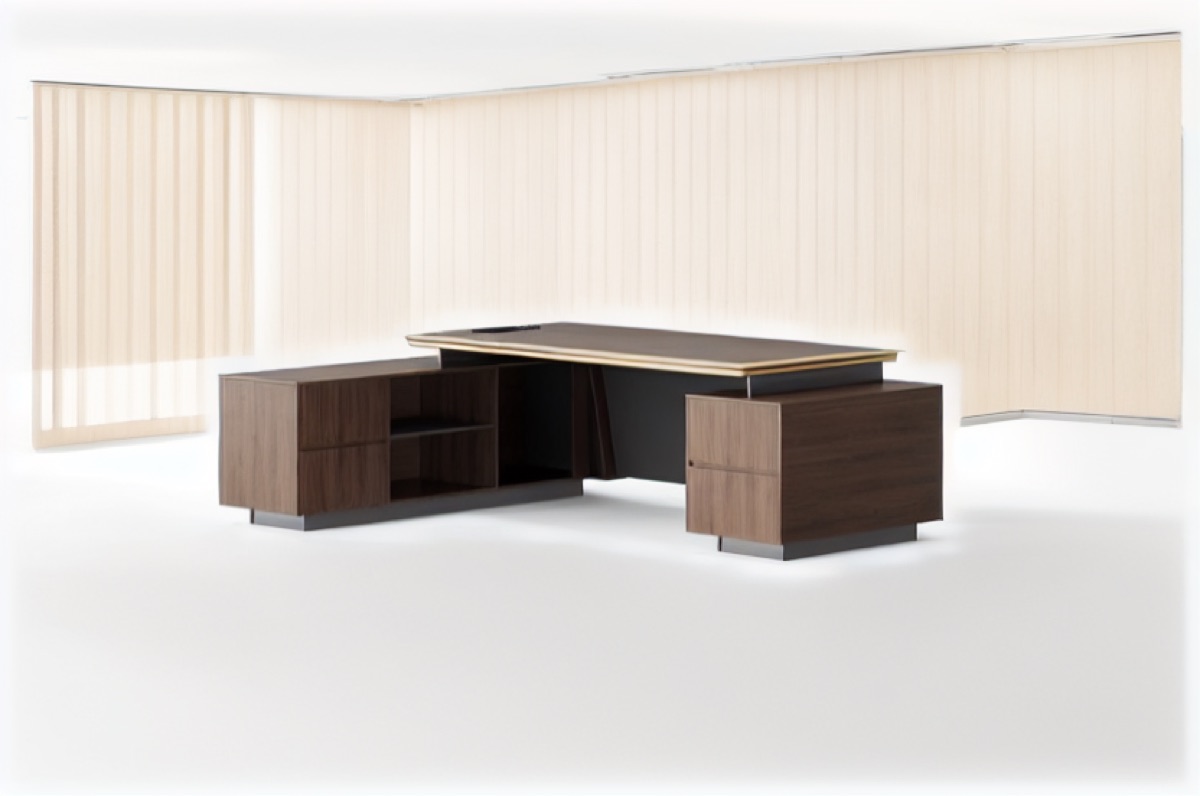 Meja Direktur L-Shape Trim Emas Premium — situasi kantor