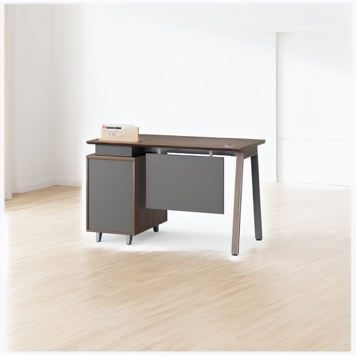 Meja Staf Kantor Minimalis — situasi kantor