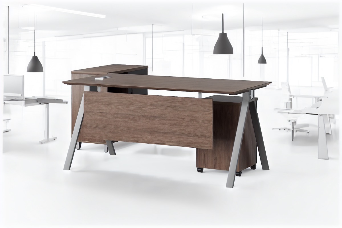 Staff Desk 1.2m/1.4m — office scene