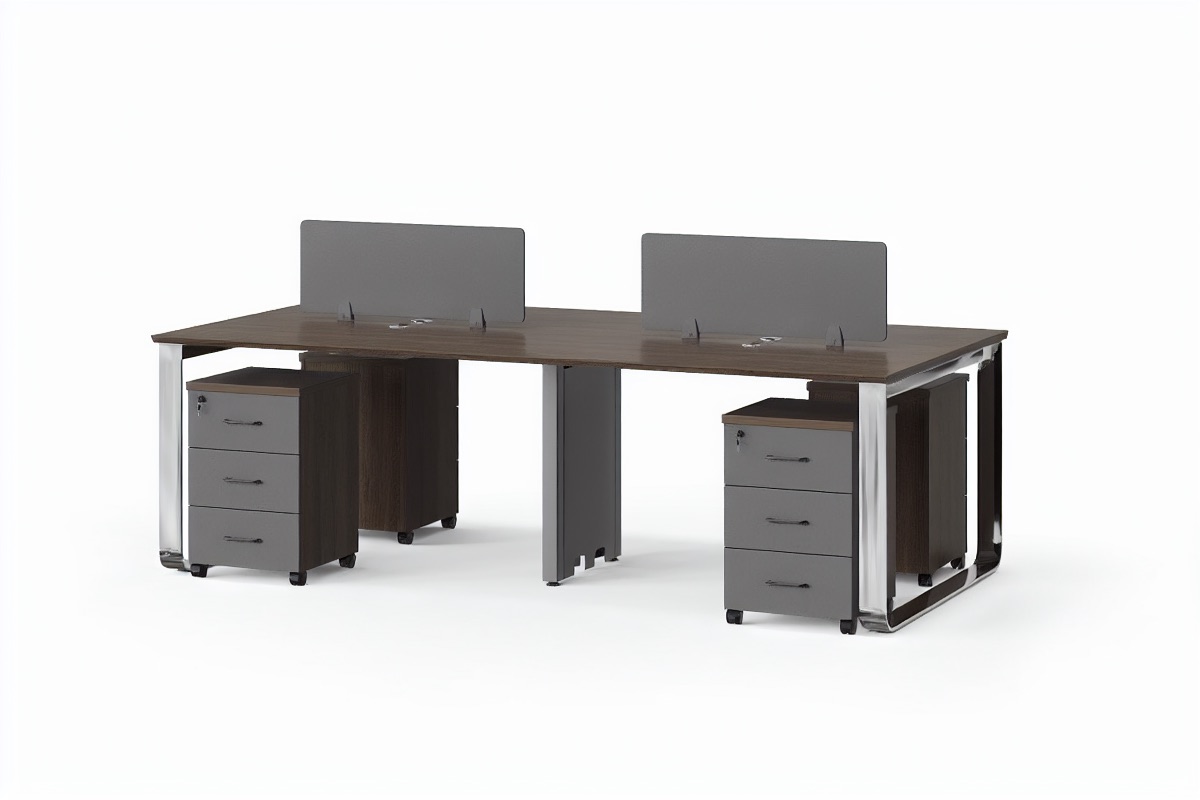Workstation 4 Orang — situasi kantor